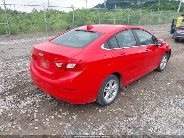 2018 CHEVROLET CRUZE LT AUTO 4
