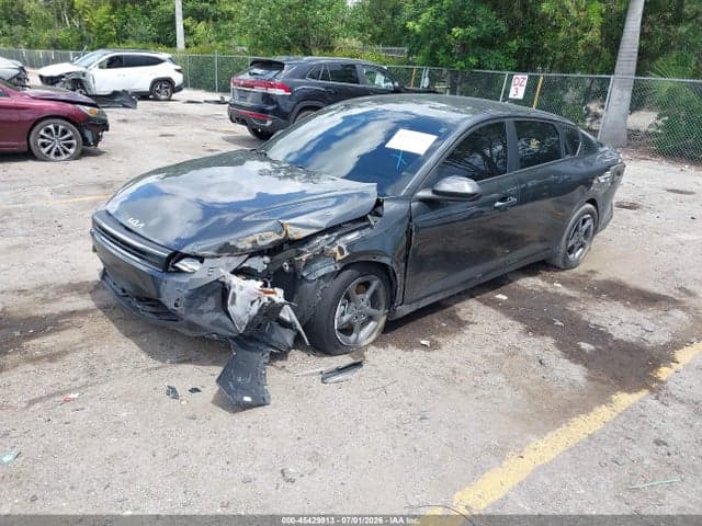 2025 KIA K4 LXS 2