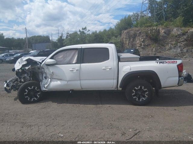 2017 TOYOTA TACOMA TRD OFF ROAD 15