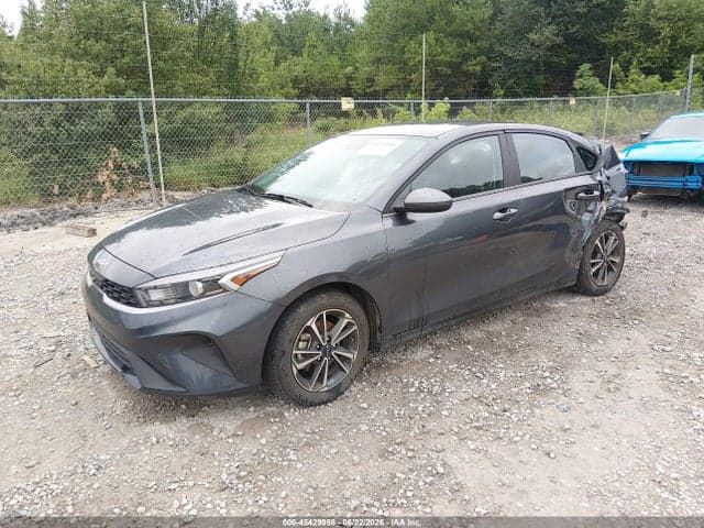 2024 KIA FORTE LXS 2