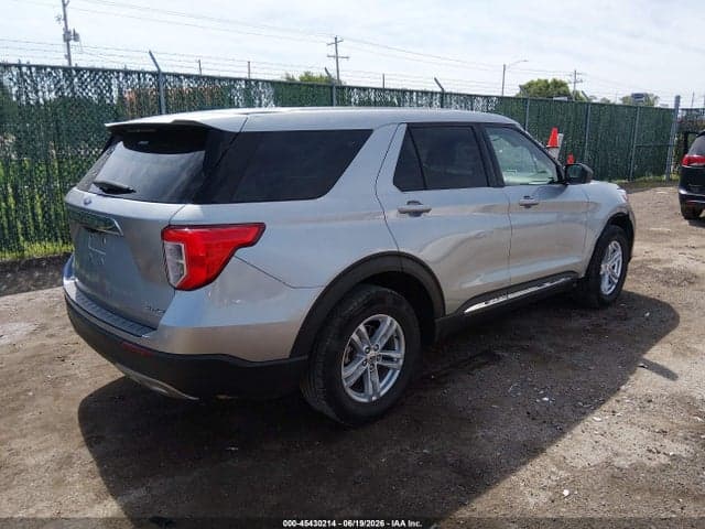2022 FORD EXPLORER XLT 4