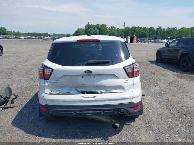2017 FORD ESCAPE SE 17