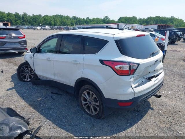 2017 FORD ESCAPE SE 3