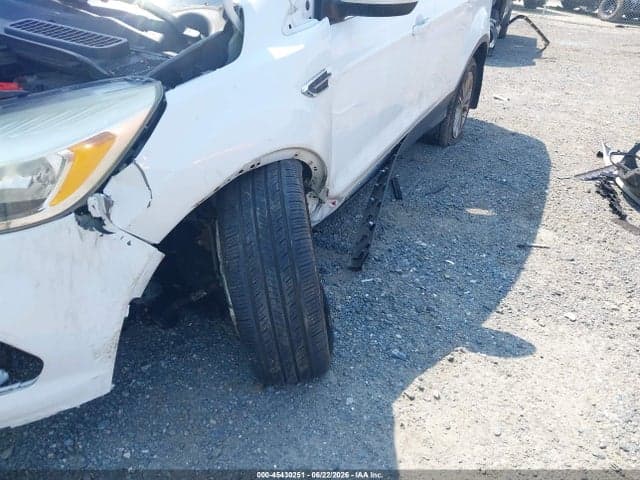 2017 FORD ESCAPE SE 6