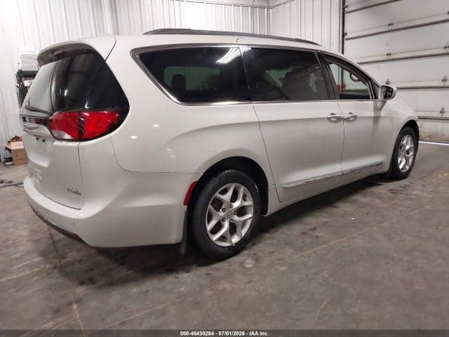 2017 CHRYSLER PACIFICA TOURING-L PLUS 4