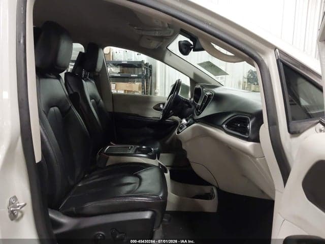 2017 CHRYSLER PACIFICA TOURING-L PLUS 5