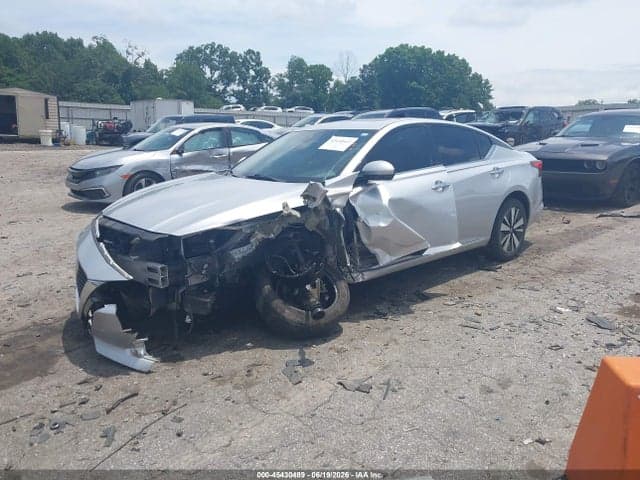 2020 NISSAN ALTIMA SL FWD 2