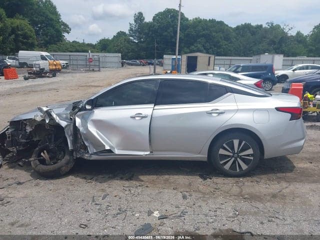 2020 NISSAN ALTIMA SL FWD 14