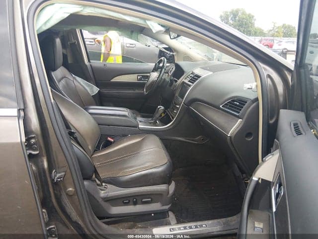 2011 LINCOLN MKX 5