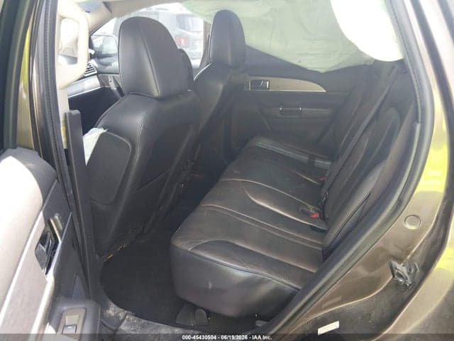 2011 LINCOLN MKX 8