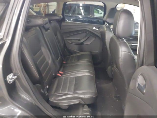 2017 FORD ESCAPE TITANIUM 8