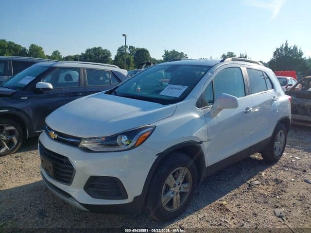 2020 CHEVROLET TRAX AWD LT 2