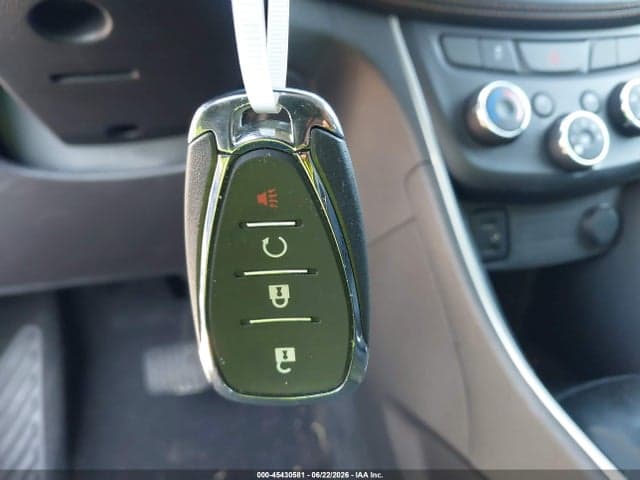 2020 CHEVROLET TRAX AWD LT 11