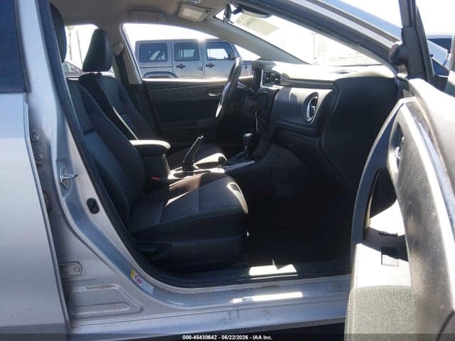 2018 TOYOTA COROLLA LE 5