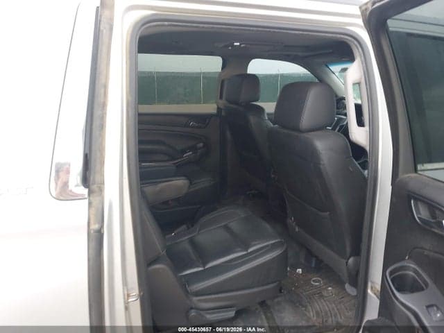 2017 GMC YUKON XL SLT 8