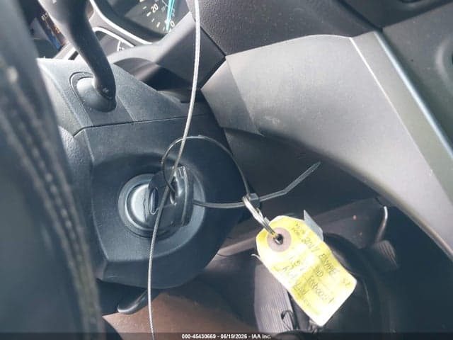 2017 FORD ESCAPE SE 11