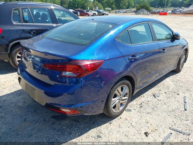 2020 HYUNDAI ELANTRA SEL 4