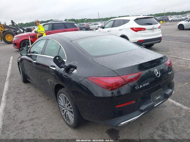 2024 MERCEDES-BENZ CLA 250 COUPE 4MATIC 3