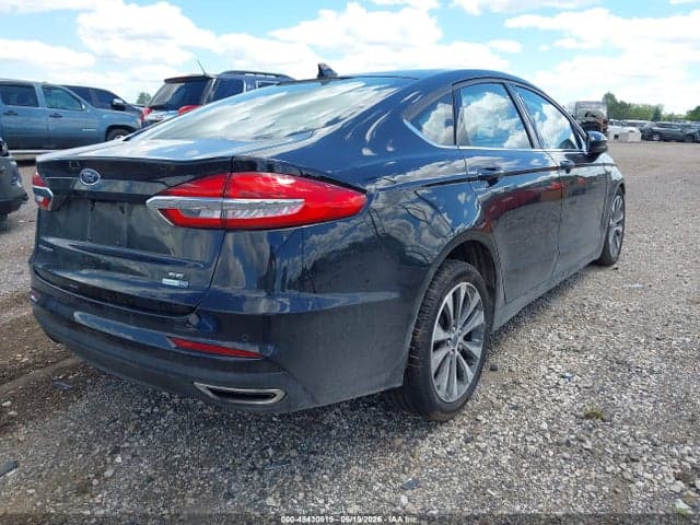 2020 FORD FUSION SE 4