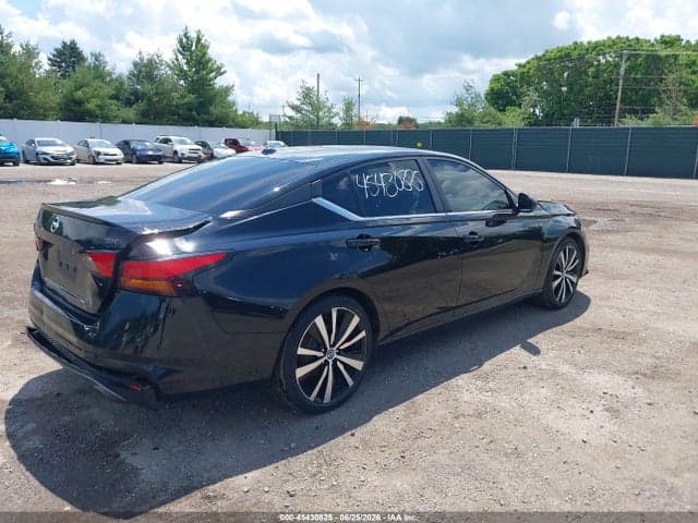 2022 NISSAN ALTIMA SR FWD 4