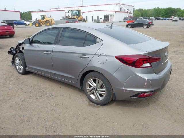 2020 HYUNDAI ELANTRA SEL 3