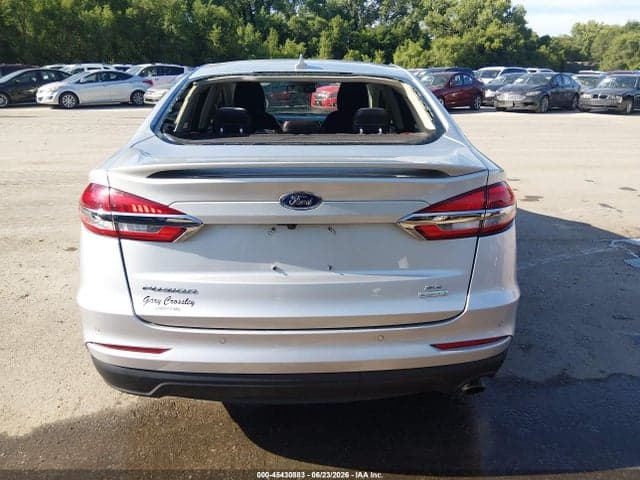 2019 FORD FUSION SE 16