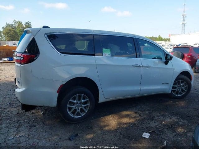 2024 CHRYSLER PACIFICA TOURING 13