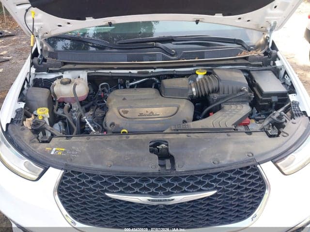 2024 CHRYSLER PACIFICA TOURING 10