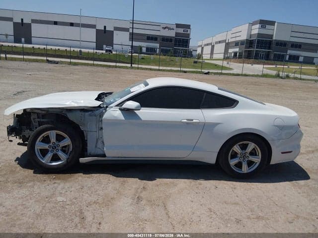 2017 FORD MUSTANG V6 14