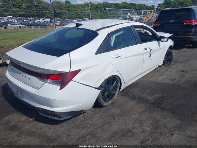 2021 HYUNDAI ELANTRA SEL 4