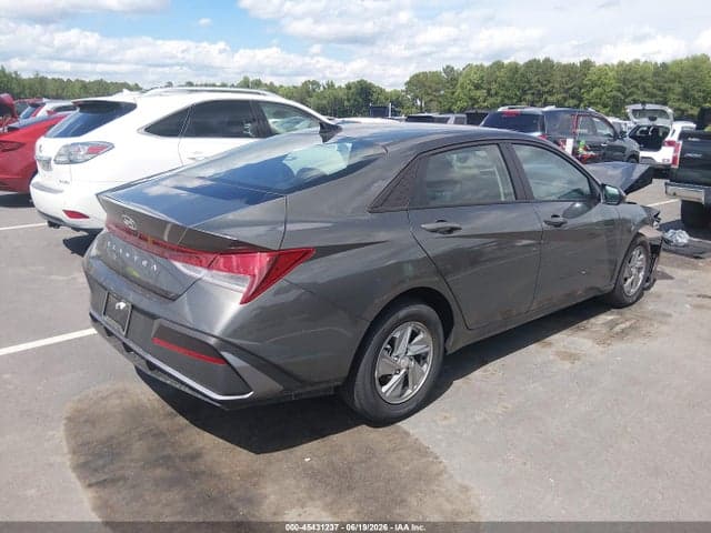 2026 HYUNDAI ELANTRA SE 4