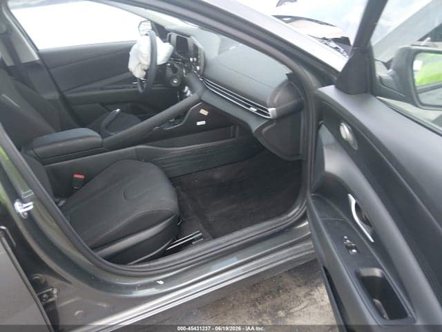 2026 HYUNDAI ELANTRA SE 5