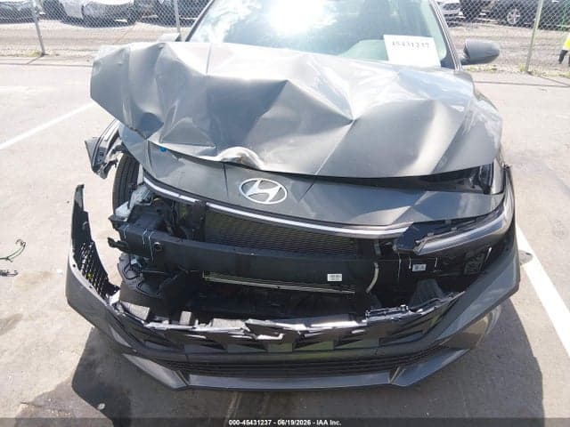 2026 HYUNDAI ELANTRA SE 6