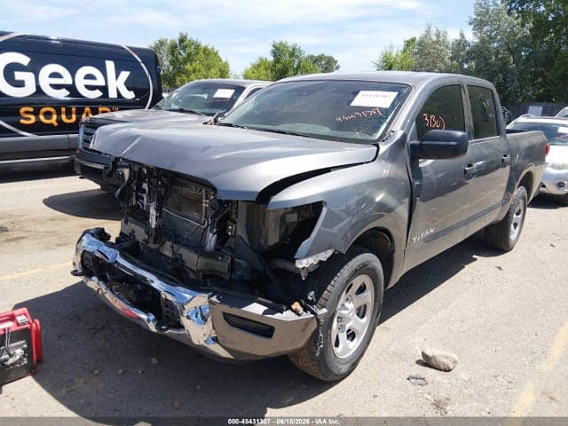 2024 NISSAN TITAN 2