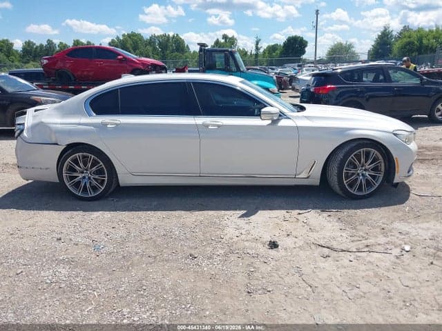 2017 BMW 740I 12