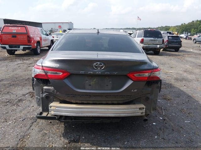 2019 TOYOTA CAMRY LE 16