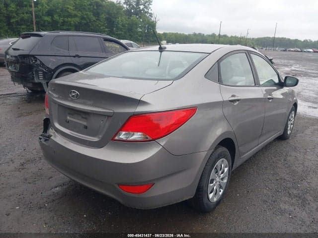 2017 HYUNDAI ACCENT SE 4