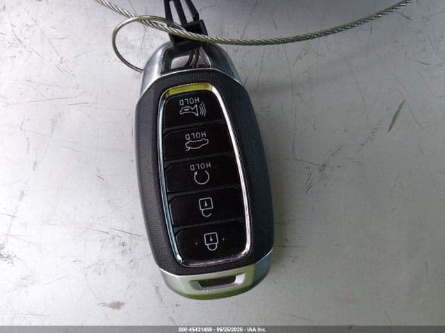 2022 HYUNDAI ELANTRA LIMITED 11
