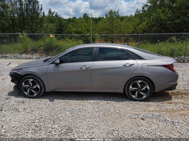 2022 HYUNDAI ELANTRA LIMITED 14