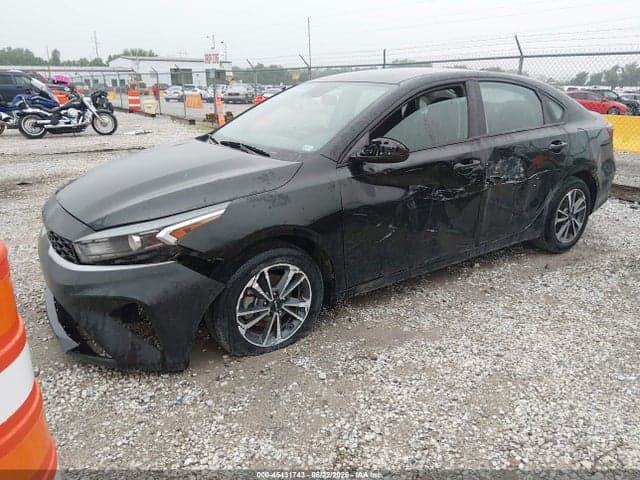 2023 KIA FORTE LXS 2