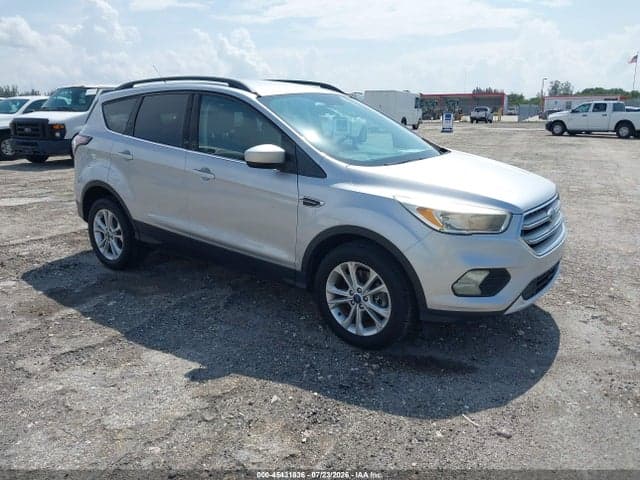 2018 FORD ESCAPE SE 1