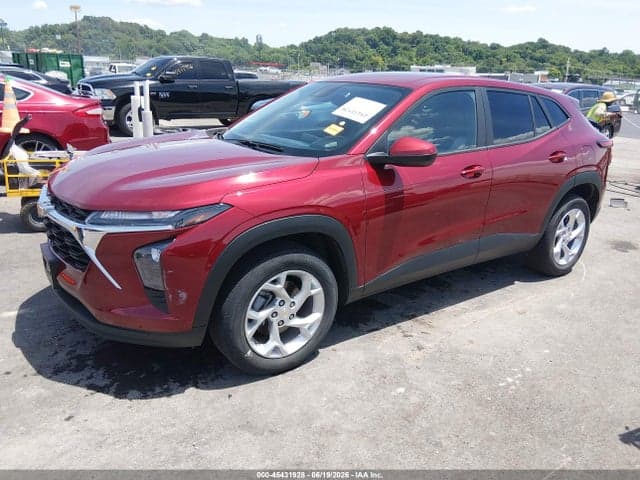 2024 CHEVROLET TRAX FWD SP 2