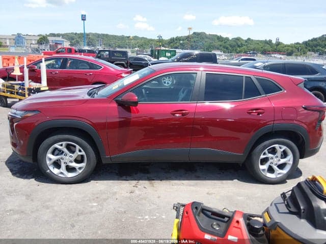 2024 CHEVROLET TRAX FWD SP 14