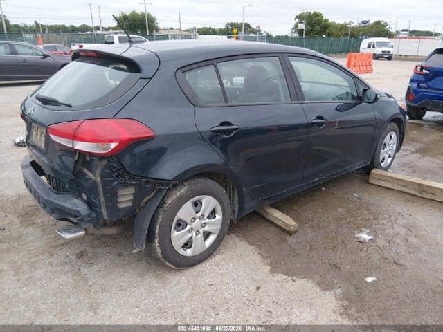 2017 KIA FORTE LX 4