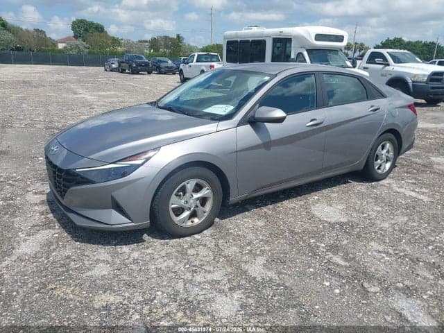 2023 HYUNDAI ELANTRA SE 2