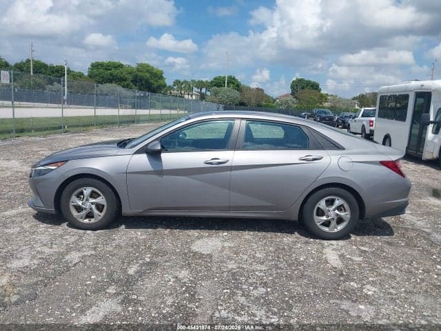2023 HYUNDAI ELANTRA SE 14