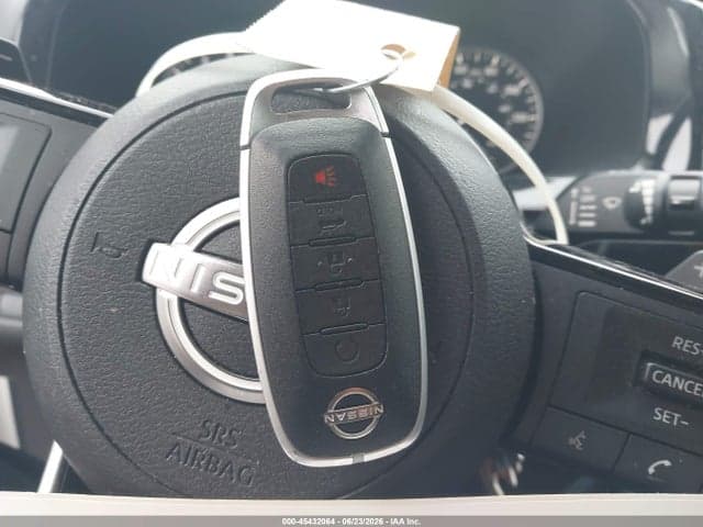 2023 NISSAN PATHFINDER SL 4WD 11