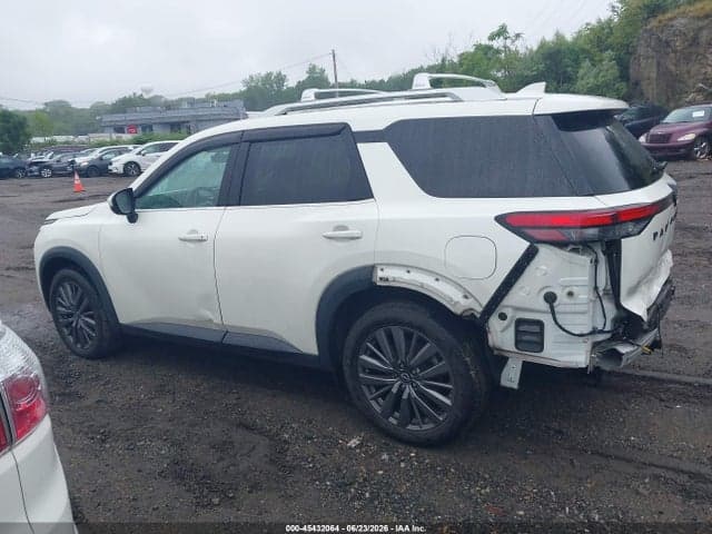 2023 NISSAN PATHFINDER SL 4WD 15