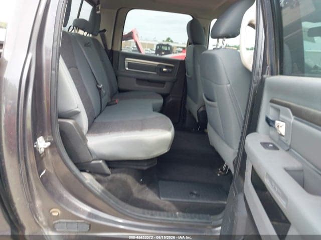 2017 RAM 1500 BIG HORN 4X2 5'7 BOX 8