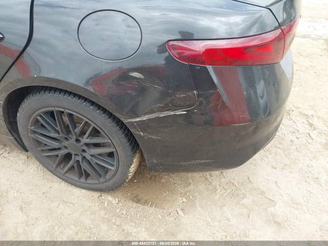 2017 ALFA ROMEO GIULIA RWD 17